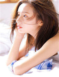 女子扒开尿口撒尿视频
